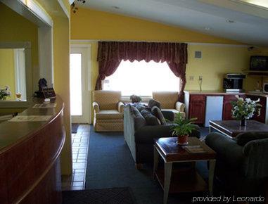 סגינאו Rodeway Inn & Suites מראה פנימי תמונה